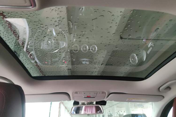 Used Mercedes-Benz C-Class 2017 Facelift C 200 L Sport Edition Headliner