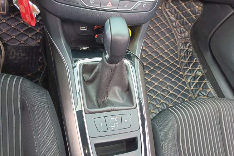 Used Peugeot 408 2018 Revised 350THP Automatic Luxury Edition
