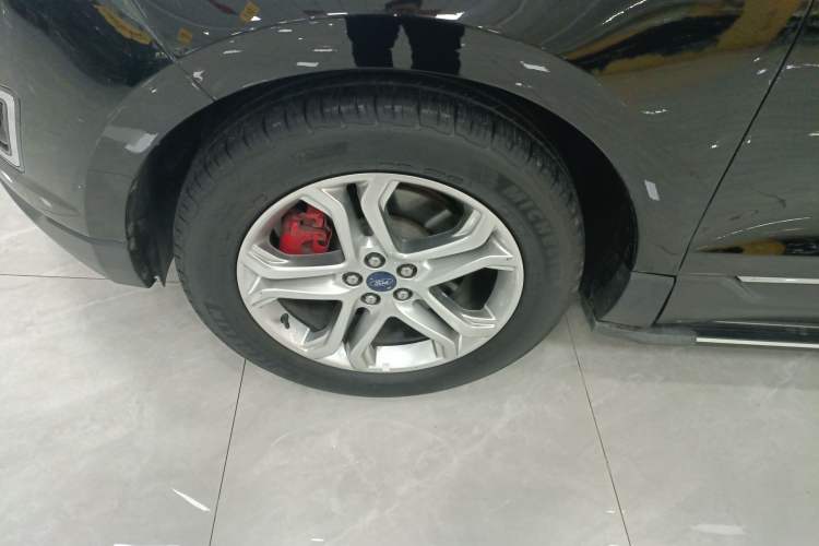 Used Ford Edge 2018 EcoBoost 245 Two-Wheel-Drive Titanium 7-Seater China V Standard
