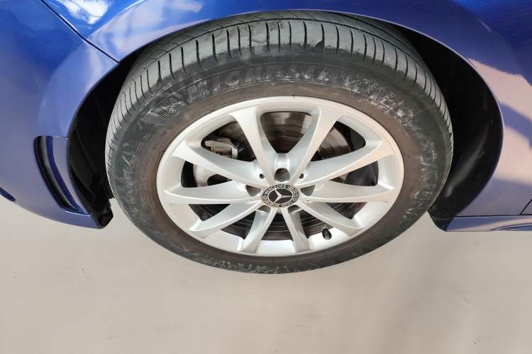 Used Mercedes-Benz A-Class 2021 A 200 L Sport Sedan Fashion Model
