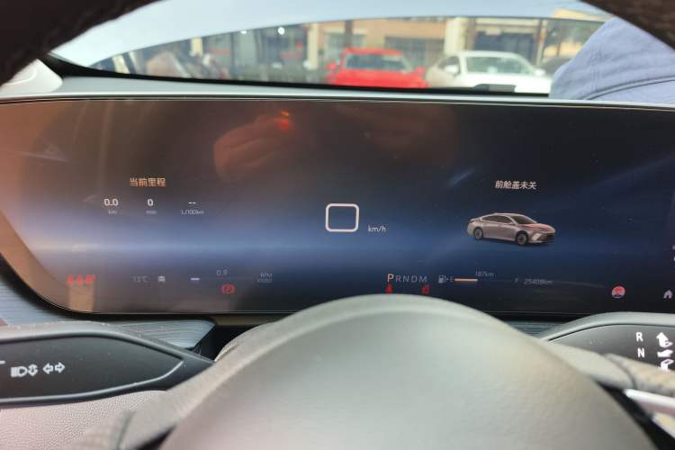 Used Buick LaCrosse 2025 28T Platinum Edition
