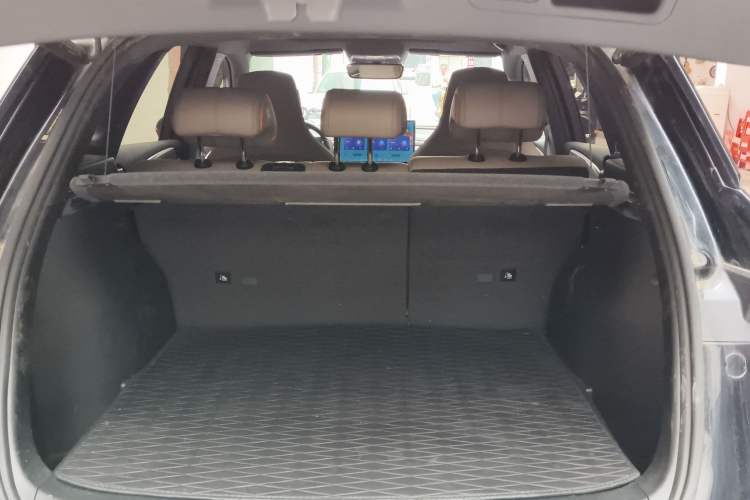 Used BYD Song Pro New Energy 2024 HONOR Edition DM-i 110KM Excellence Model Trunk