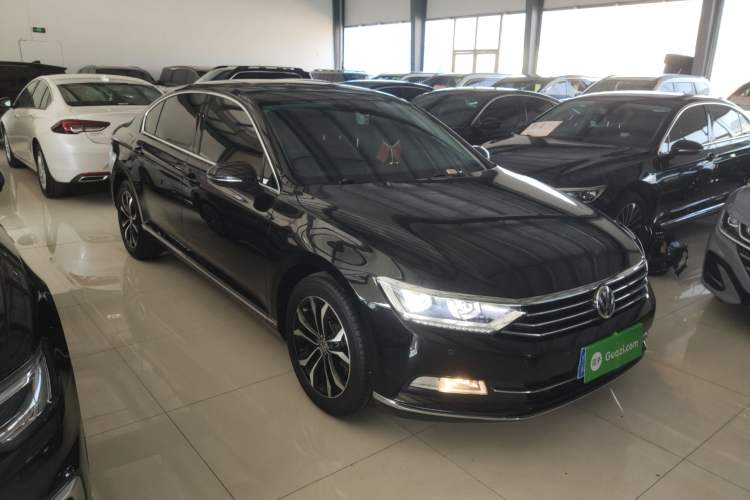 Used Volkswagen Magotan 2019 330TSI DSG Luxury Model China V Standard