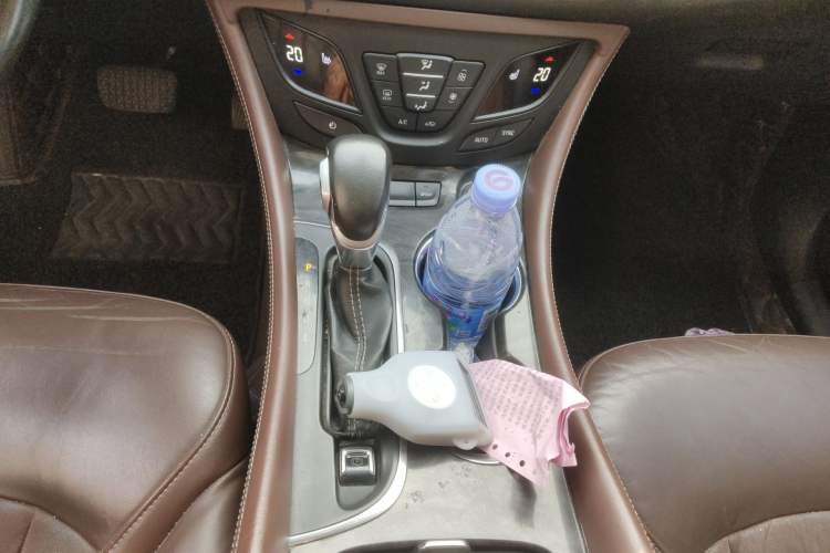 Used Buick Envision 2016 28T Four-Wheel Drive Luxury Model Gear Lever