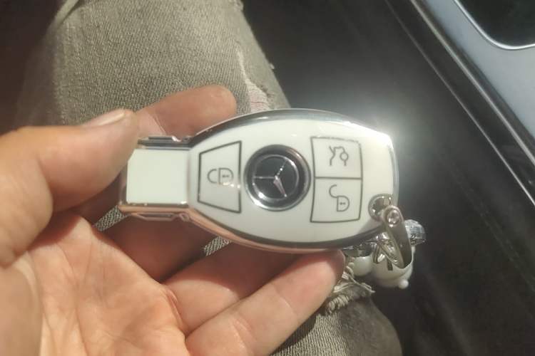 Used Mercedes-Benz GLC 2016 GLC 260 4MATIC Luxury Model