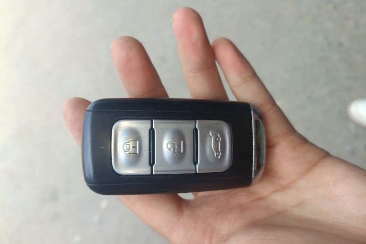 Used Dongfeng Fengon 580 2017 1.5T CVT Smart Connectivity Model