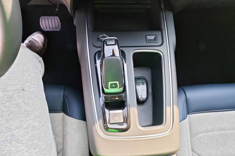 Used Citroen C5 AIRCROSS 2023 400THP Longitudinal Engine Version
