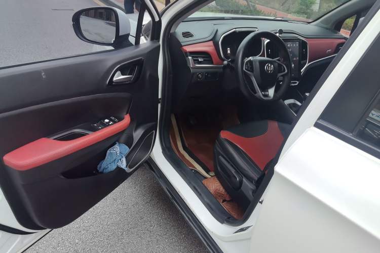 Used Brilliance V3 2017 1.5L Manual Smart Model