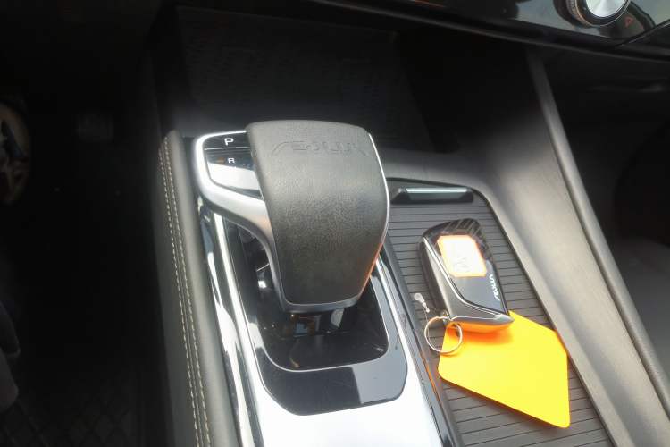 Used Dongfeng Aeolus Huge 2022 Mach Dual-Motor 1.5T MHD Dare-to-Dream Edition
