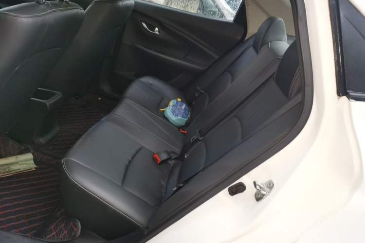 Used CHANGAN Alsvin 2019 1.5L DCT Comfort Model China VI Standard