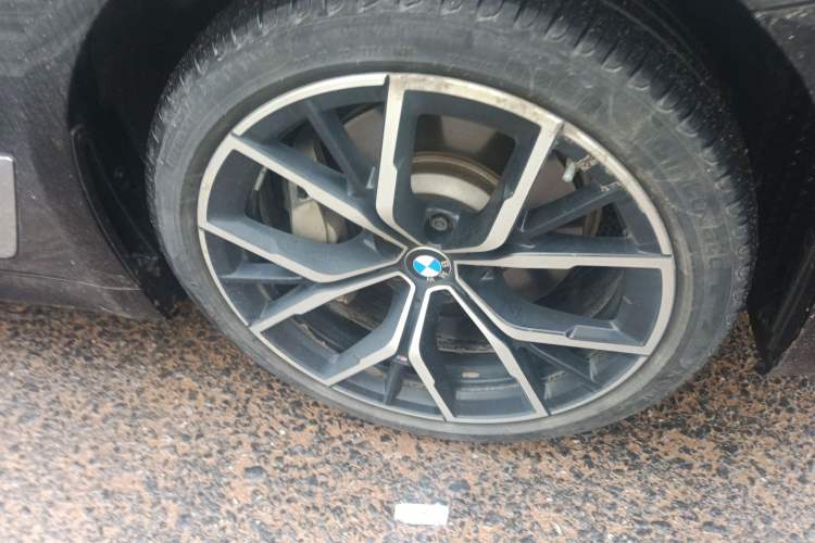 Used BMW 5 Series 2022 Restyled 530Li Luxury Edition M Sport Package
