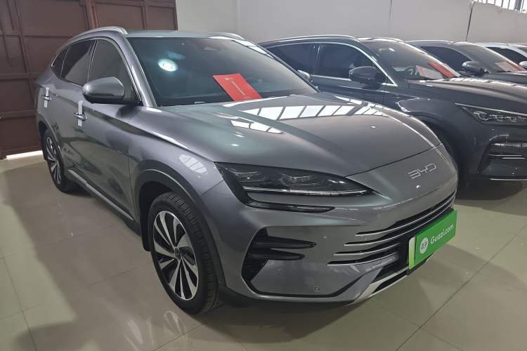 Used BYD Song PLUS New Energy 2023 Champion Edition DM-i 110KM Flagship PLUS Front Right 45 Deg