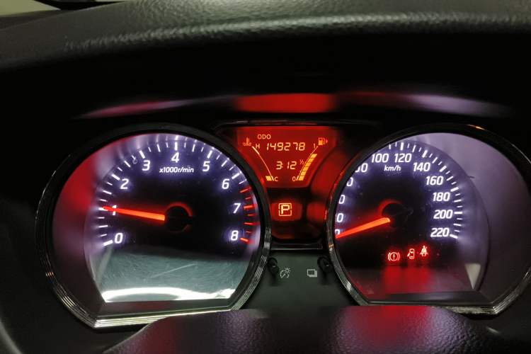 Used Nissan Livina 2013 JINRUI 1.6XV CVT Luxury Edition
