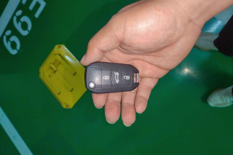 Used Peugeot 308 2016 1.6L Manual Fashion Edition Vehicle Key