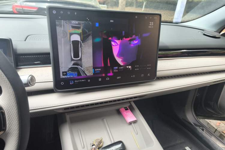 Used Geely Galaxy 8 2025 130km EM-i Deluxe Edition Audio And AC Panel