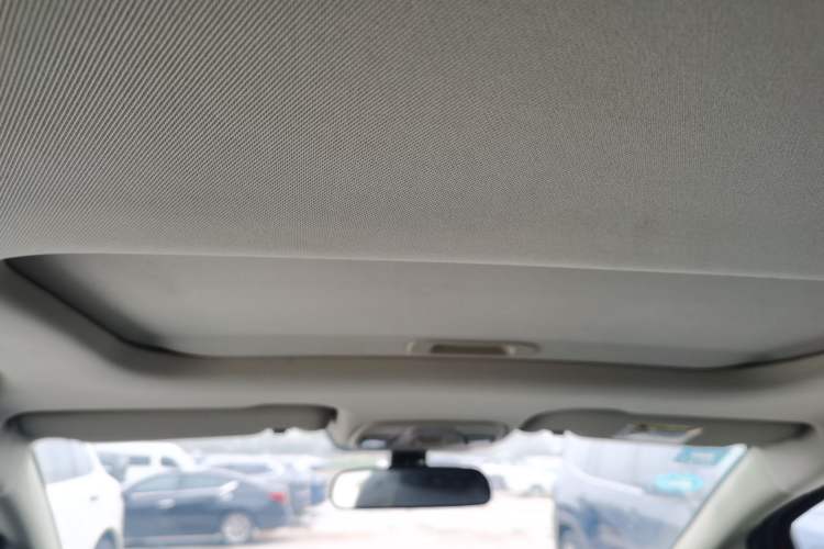 Used Geely Auto Vision X3 2020 1.5L CVT Luxury Model Headliner