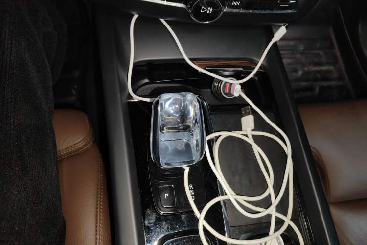 Used Volvo XC60 2022 B5 4x4 Smart Luxury Edition