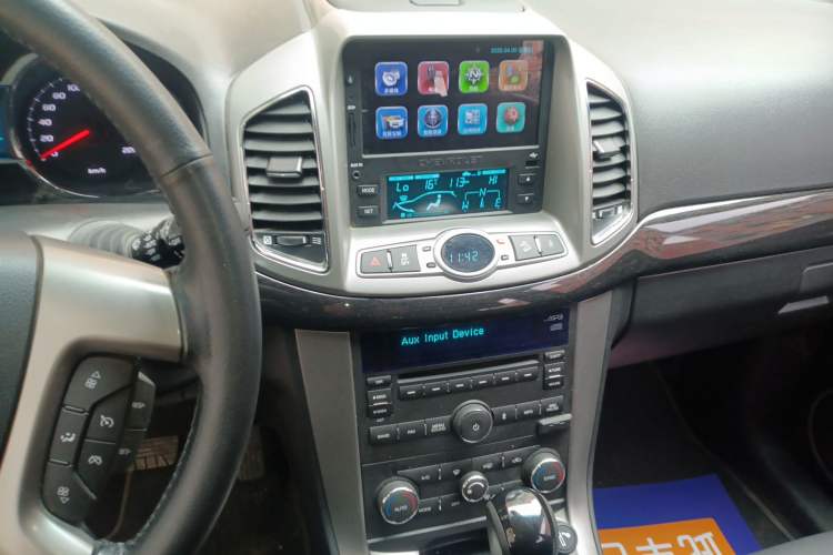 Used Chevrolet Captiva 2017 2.4L 4x4 Flagship Edition 7-Seater
