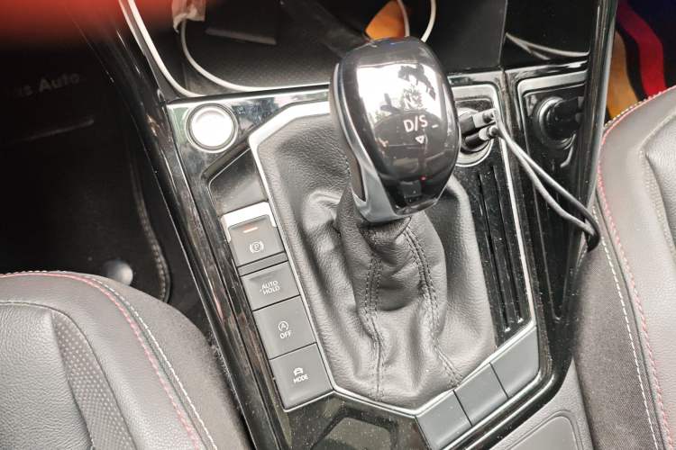 Used Volkswagen Tayron 2020 280TSI Two-Wheel Drive Luxury Connect Edition
