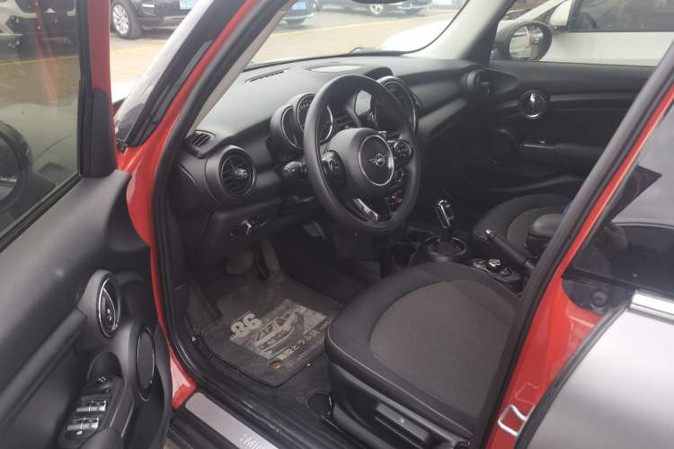 Used MINI MINI 2018 1.5T ONE Five-Door Edition