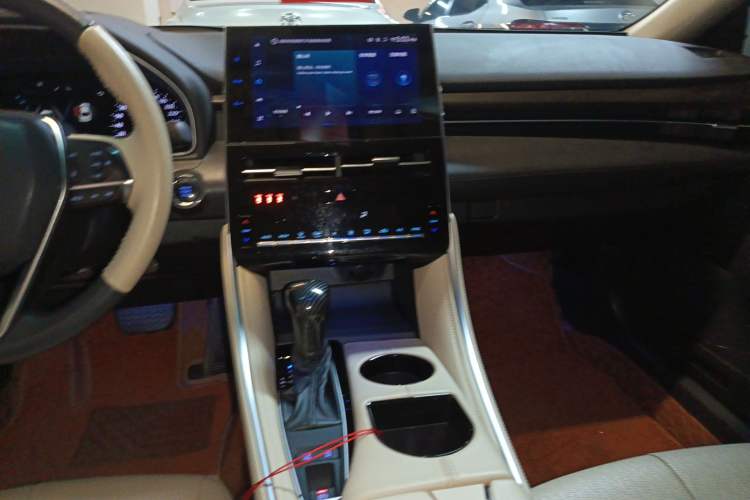 Used Toyota Avalon 2023 2.0L Luxury Edition
