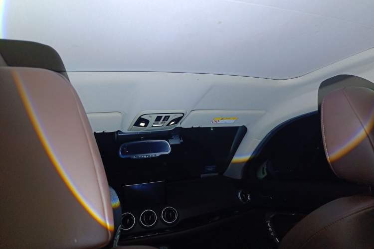 Used Wey VV5 2017 2.0T Flagship Edition Headliner