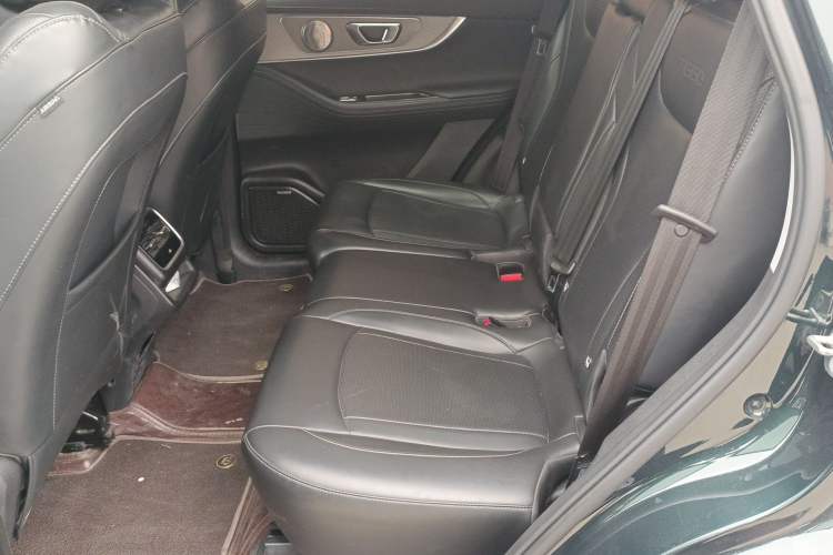 Used Chery Tiggo 8 PRO New Energy 2023 Champion Edition 1.5T 100km Glory Version Left Rear Seat