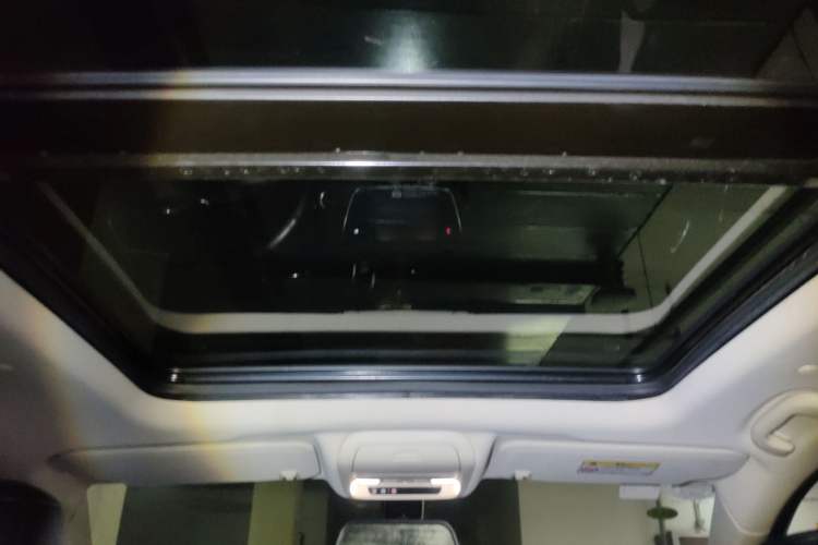 Used Cadillac XT5 2018 25T Luxury Model
