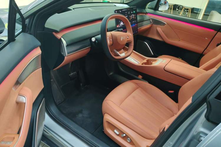 Used ONVO L60 2024 60 kWh Rear-Drive Version