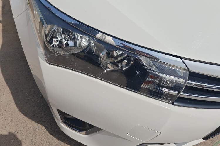 Used Toyota Corolla 2017 Revised Version 1.6L S-CVT GL Right Front Headlight