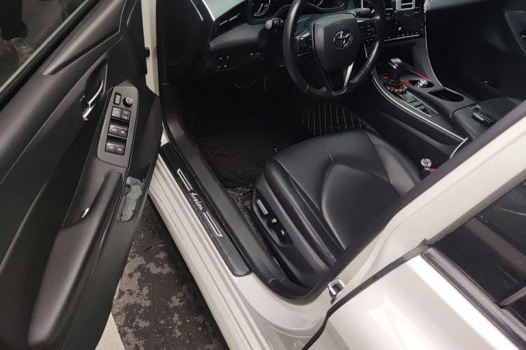 Used Toyota Avalon 2019 Dual-Engine 2.5L Luxury Edition China V Standard
