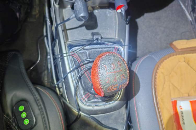 Used CHANGAN CS15 2016 1.5L Manual Fashion Edition
