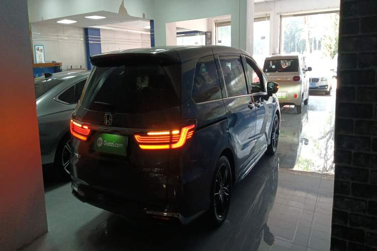 Used Honda Odyssey 2022 2.0L eHEV Sharp Supreme Edition