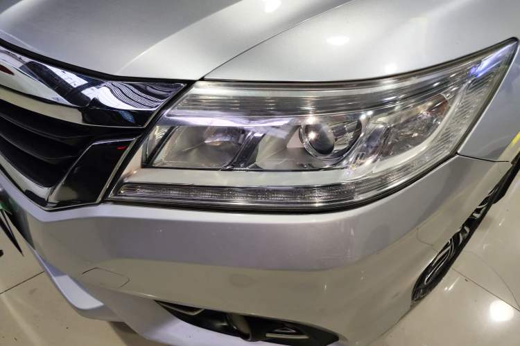 Used Honda Crider 2013 1.8L automatic luxury edition
