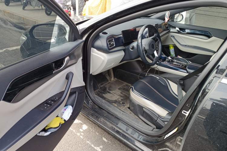 Used BYD Qin PLUS 2023 Champion Edition DM-i 120KM Leading Model
