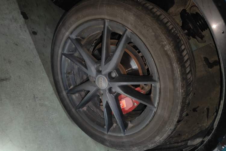 Used Audi Q2L 2018 35 TFSI Fashion Dynamic Version China VI Emission Standard Right Front Wheel Hub