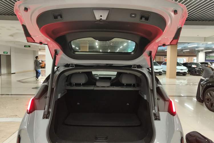 Used Zeekr X 2025 5-Seater Four-Wheel Drive Sport Version
