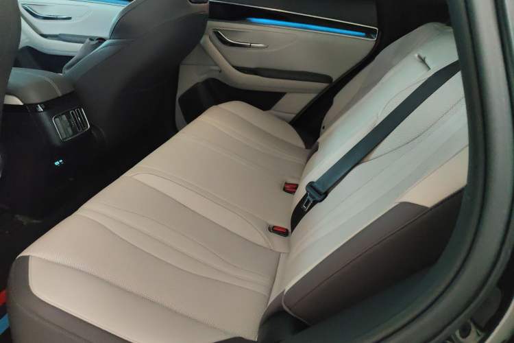 Used BYD Song PLUS New Energy 2025 DM-i 112KM Prestige Model