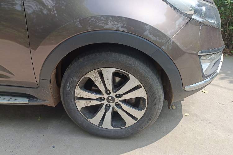 Used Kia Sportage R 2014 2.0L Automatic Two-Wheel Drive GLS Trim
