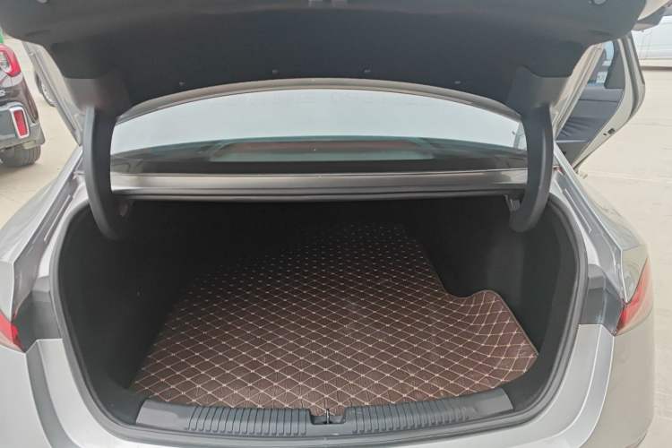 Used Roewe D7 2023 DMH 125km Flagship Edition