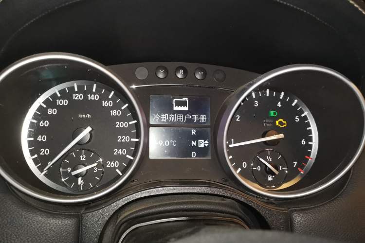 Used Mercedes-Benz M-Class 2010 ML 350 4MATIC Luxury Model
