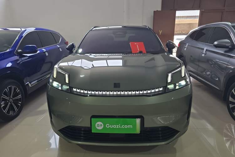 Used Lynk & Co 08 EM-P 2023 220 km Limited-Time Edition Front