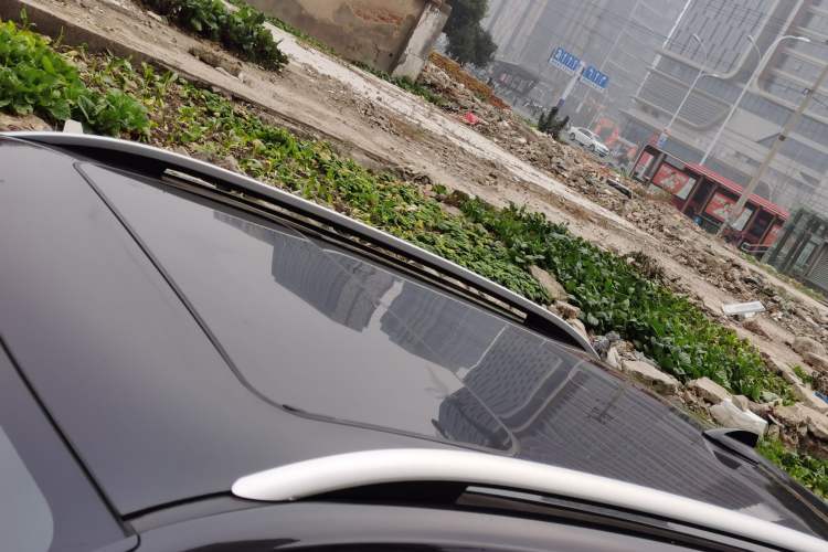 Used Zotye T600 Coupe 2017 1.5T Automatic Luxury Model Roof