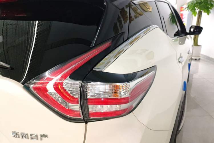 Used Nissan Murano 2021 2.5L XE Two-Wheel Drive Elite Edition Right Rear Taillight