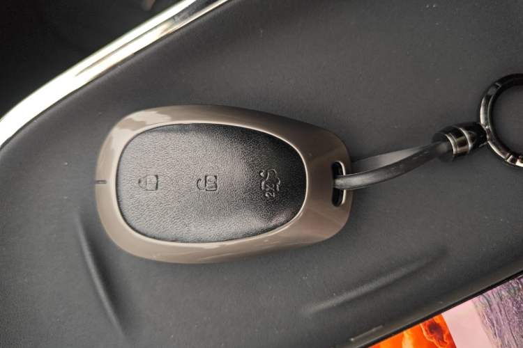 Used CHANGAN NEVO A07 2025 Blue Whale Range-Extending Model 140 Elite Version Vehicle Key