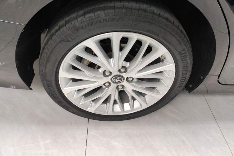 Used Toyota Camry 2019 2.5G Luxury Edition China VI Standard Exterior 5