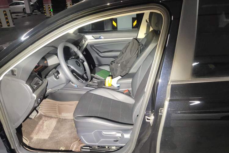 Used Volkswagen Lavida 2022 1.5L Automatic Comfort Edition
