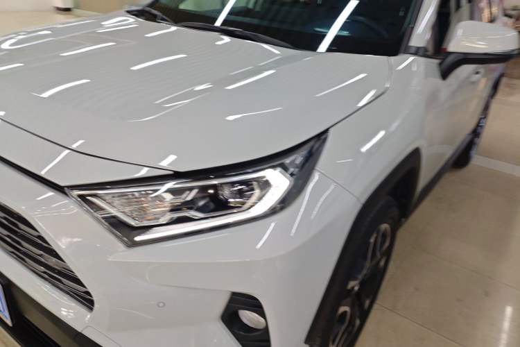 Used Toyota RAV4 2022 2.0L CVT Two-Wheel Drive Prestige Edition
