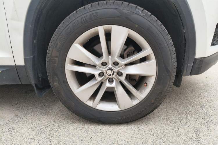 Used Skoda Kodiaq 2018 TSI330 7-Seater Two-Wheel-Drive Luxury Enjoyment Edition
