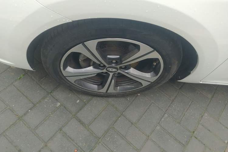 Used Chery Arrizo 5 2019 Facelifted PRO 1.5L Manual Youth Edition China VI Standard Left Front Wheel Hub